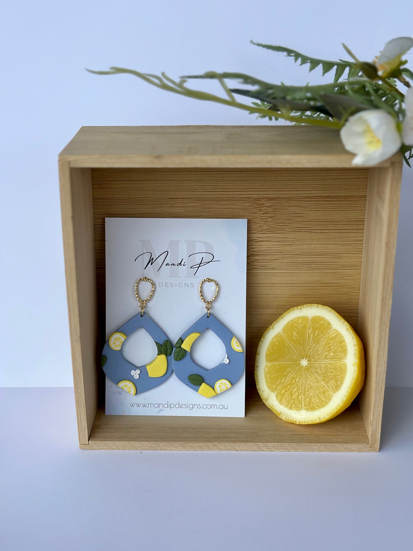 Tia | Lemonade