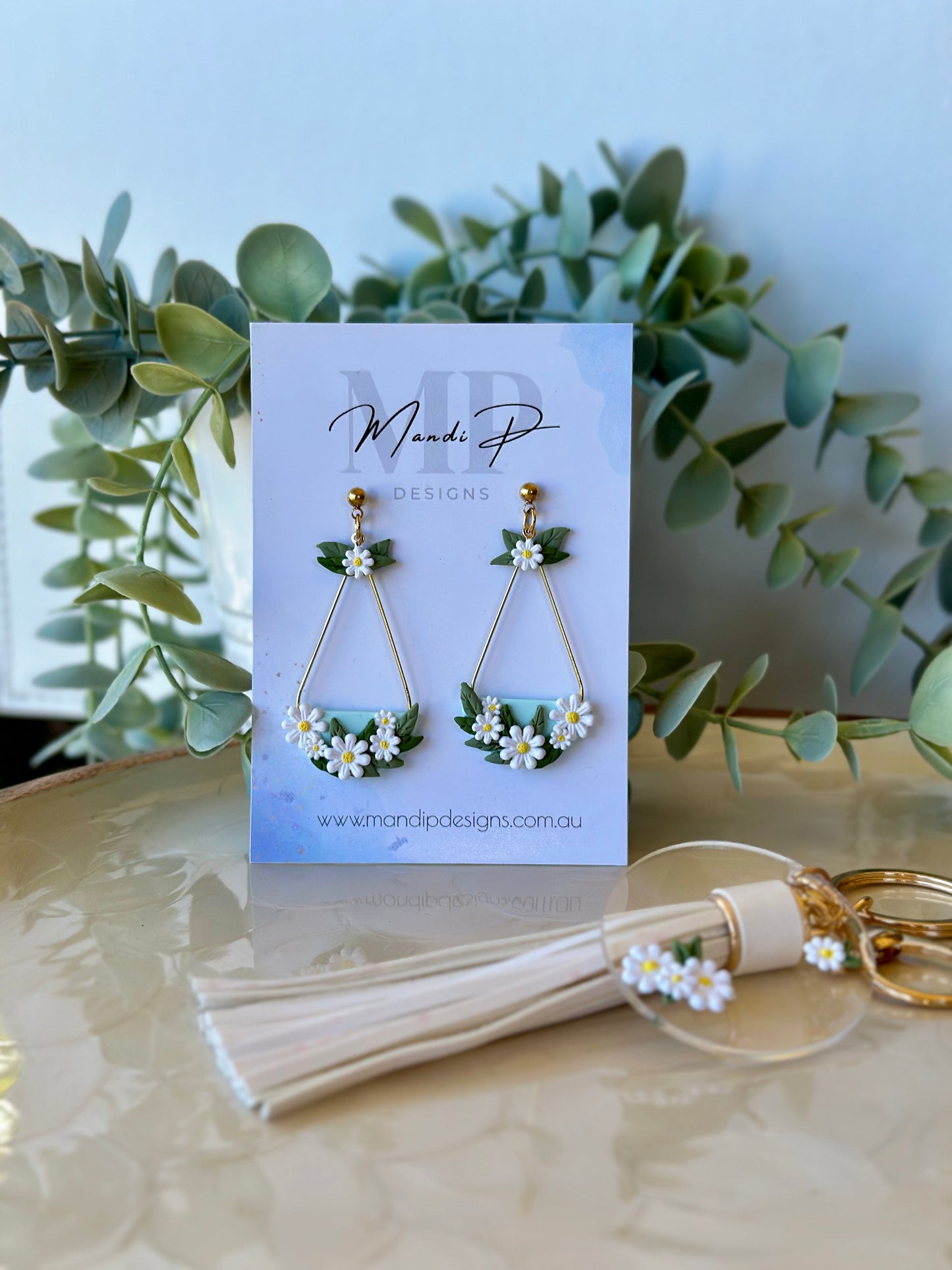 White Vegan Leather | Daisy Keyring