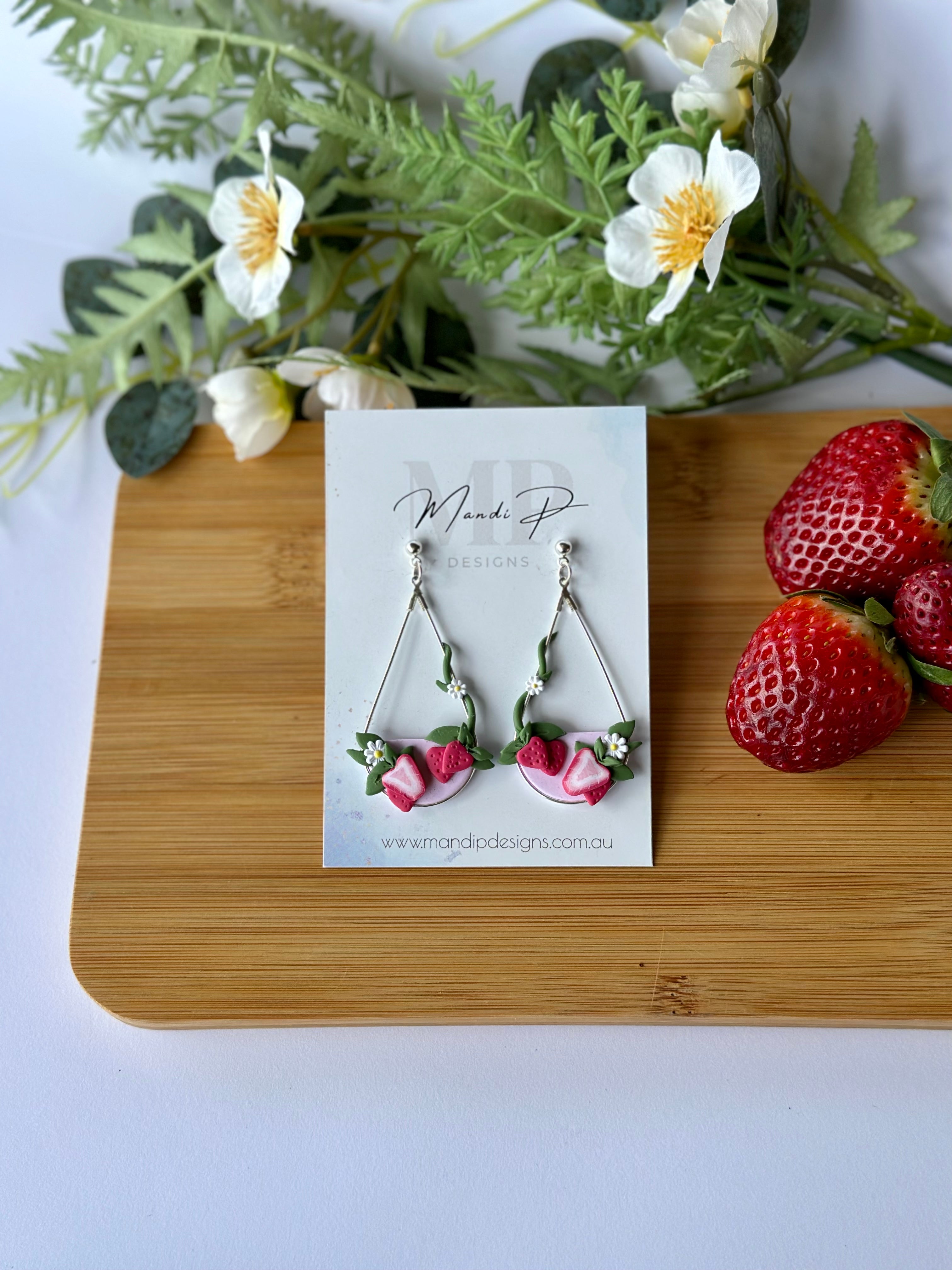 Kelly | Strawberry Fields