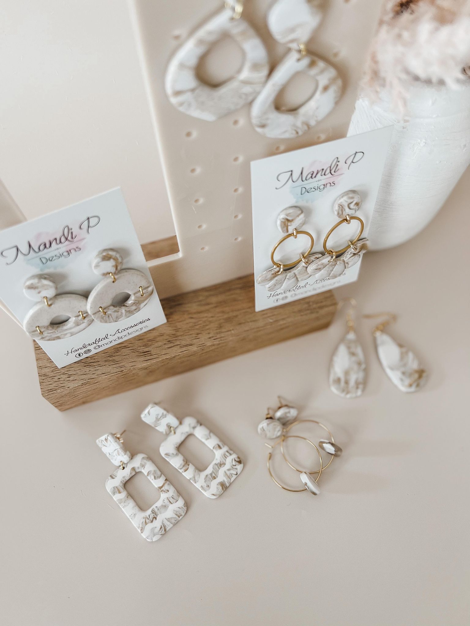 Ellie Earrings | Sandstone