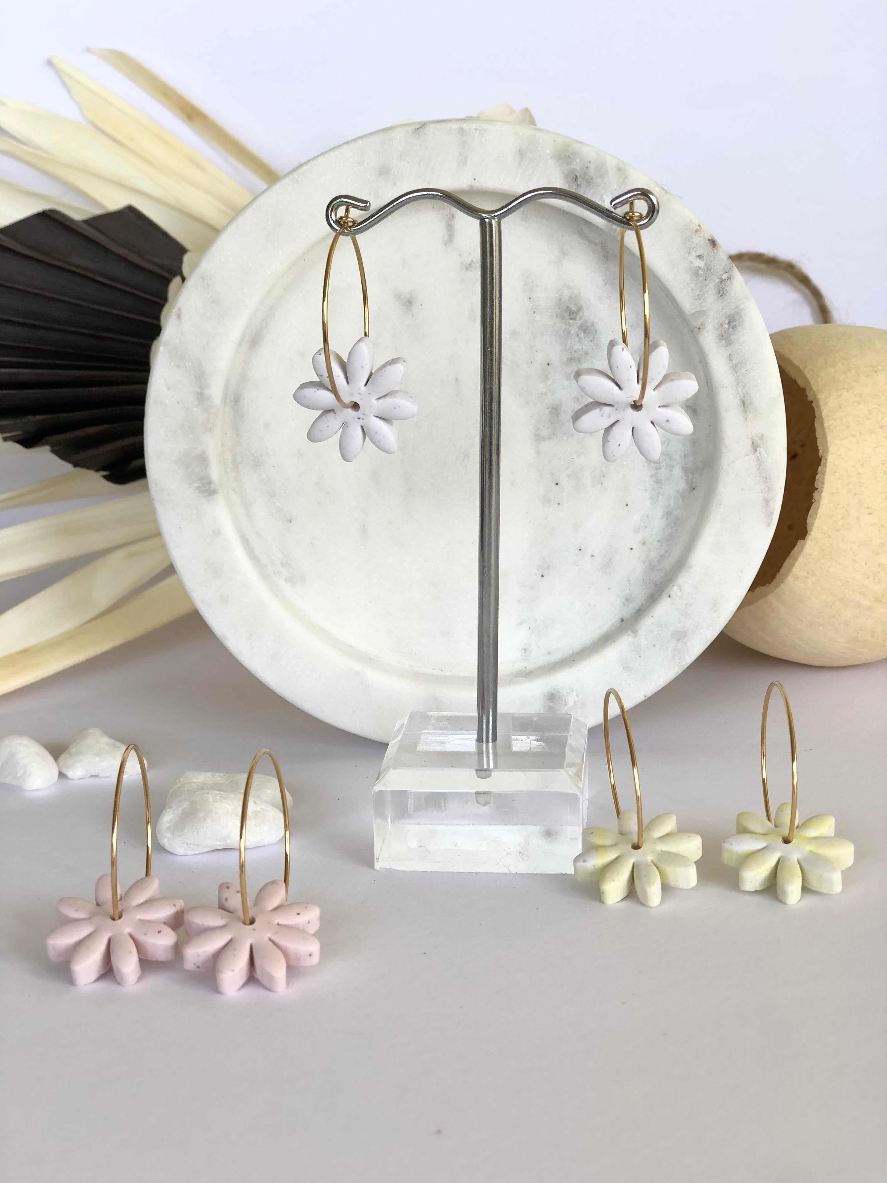 Daisy Hoop | Dusty Pink