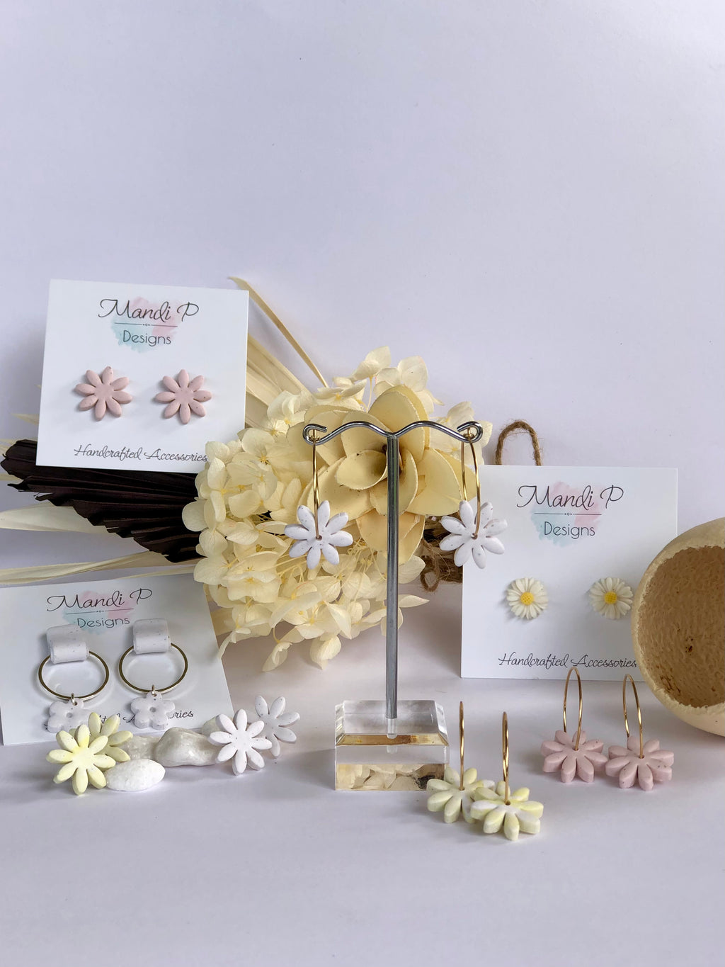 Daisy Hoop | Dusty Yellow
